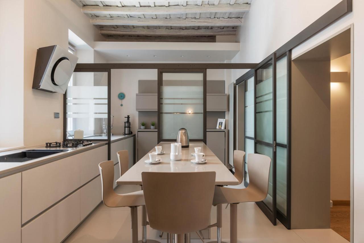 Piazza Navona Elegant Apartment ローマ エクステリア 写真