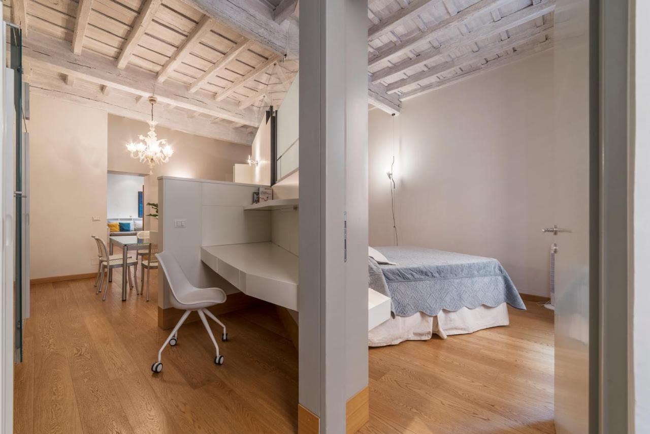 Piazza Navona Elegant Apartment ローマ エクステリア 写真