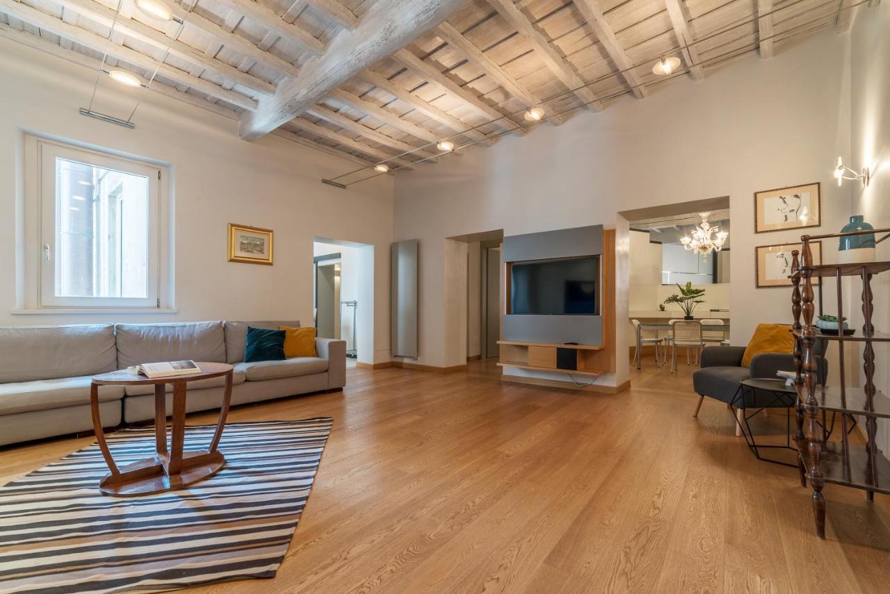 Piazza Navona Elegant Apartment ローマ エクステリア 写真